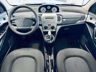 LANCIA Ypsilon usata 10