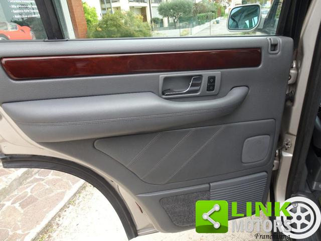 LAND ROVER Range Rover usata, con Volante multifunzione