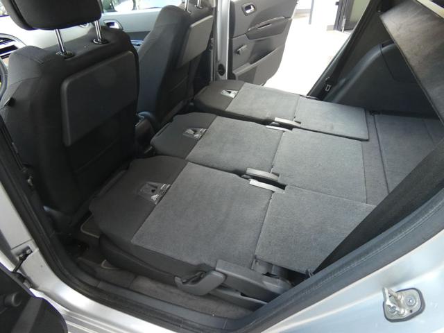 PEUGEOT 5008 usata, con Isofix