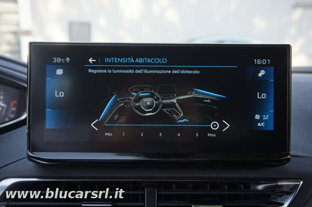 PEUGEOT 5008 usata, con Sensore di pioggia