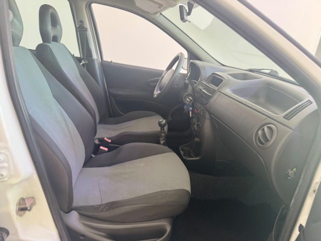 FIAT Punto usata 7