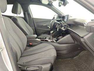 PEUGEOT 2008 usata, con Sistema di navigazione