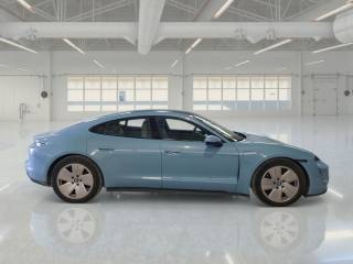 PORSCHE Taycan usata, con Autoradio