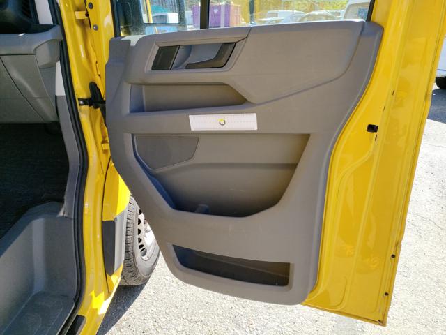 VOLKSWAGEN Crafter usata 77