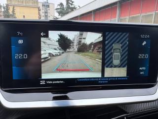 PEUGEOT 2008 usata, con Sistema di navigazione