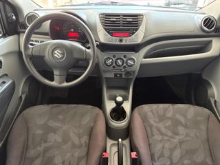 SUZUKI Alto usata, con MP3