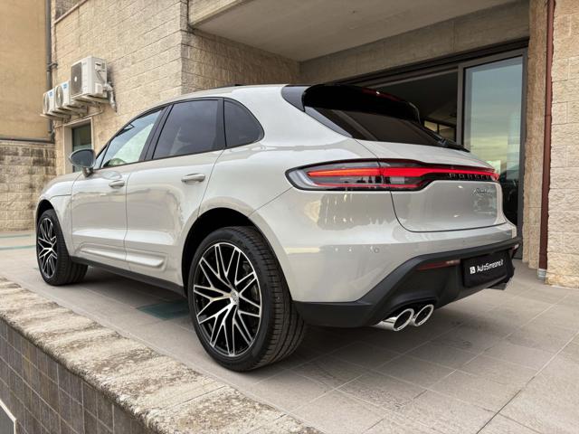PORSCHE Macan usata, con Autoradio
