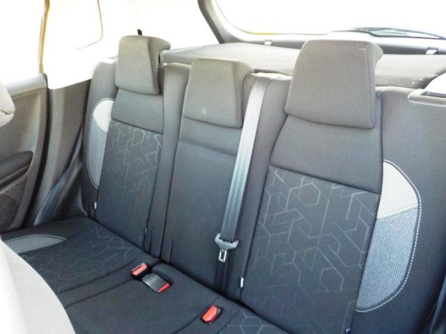 PEUGEOT 2008 usata, con Touch screen