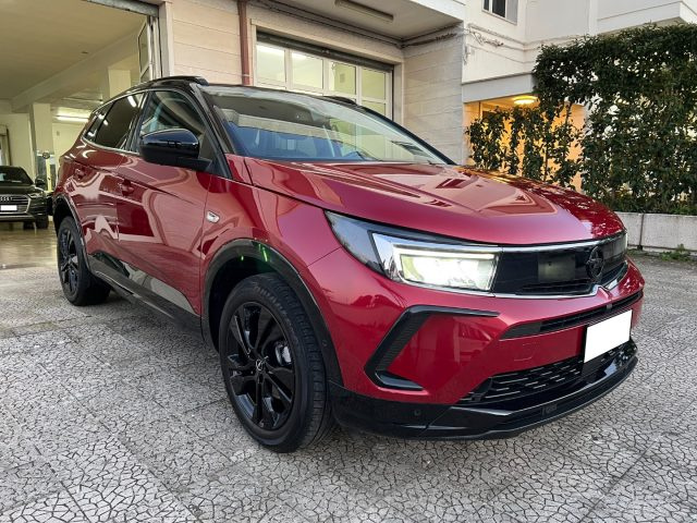 OPEL Grandland usata 2