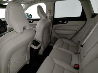 VOLVO XC60 usata, con Luci diurne LED
