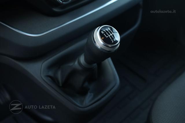 RENAULT Trafic usata 38