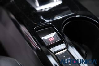 PEUGEOT 208 usata, con Sensori di parcheggio posteriori