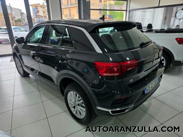VOLKSWAGEN T-Roc usata, con Autoradio