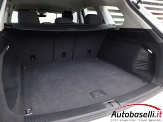 VOLKSWAGEN Touareg usata 63