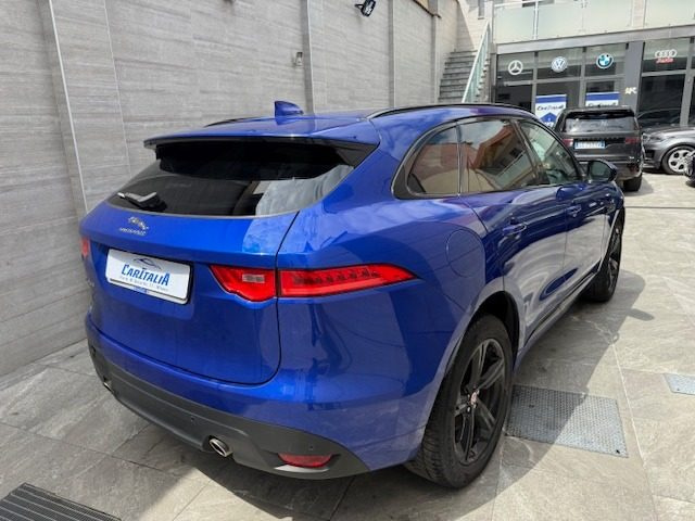 JAGUAR F-Pace usata, con Boardcomputer