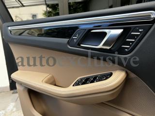 PORSCHE Macan usata, con Fendinebbia