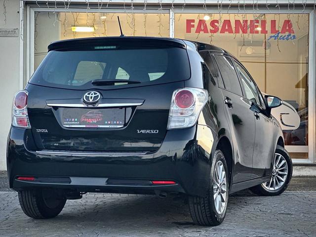 TOYOTA Verso usata, con Chiusura centralizzata