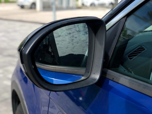 VOLKSWAGEN T-Roc usata, con Controllo automatico clima