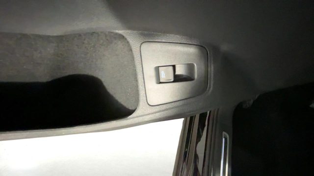 VOLKSWAGEN Tiguan usata, con Servosterzo