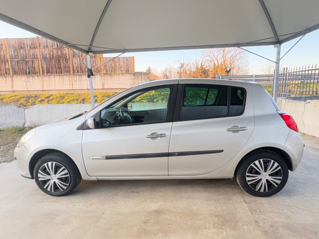 RENAULT Clio usata, con Alzacristalli elettrici