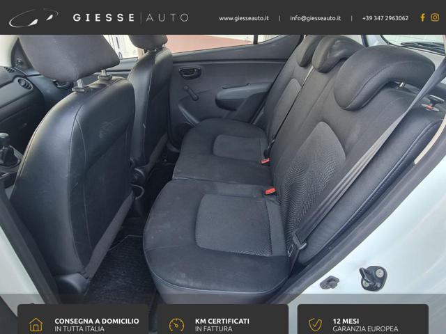 HYUNDAI i10 usata, con Sedile posteriore sdoppiato