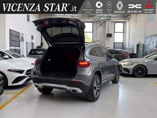 MERCEDES-BENZ GLA 180 usata, con Sistema di navigazione