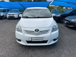 TOYOTA Verso usata, con Airbag