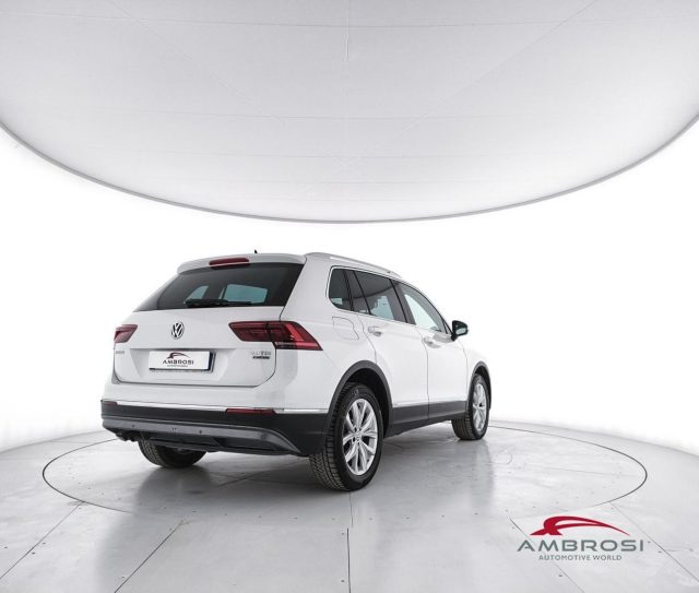 VOLKSWAGEN Tiguan usata 2