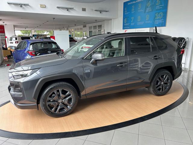 TOYOTA RAV 4 MY23 usata, con Airbag laterali