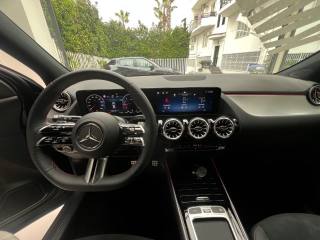 MERCEDES-BENZ GLA 180 usata, con USB