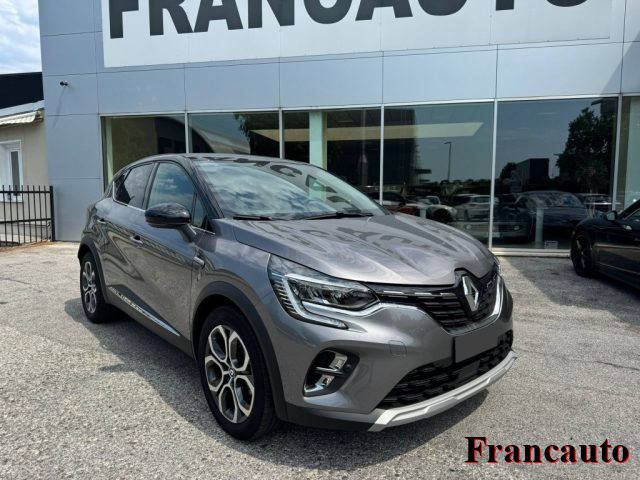 RENAULT Captur usata, con Alzacristalli elettrici