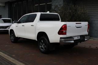 TOYOTA Hilux usata, con Autoradio