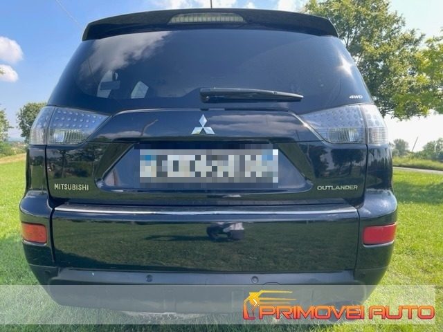 MITSUBISHI Outlander usata, con Controllo trazione