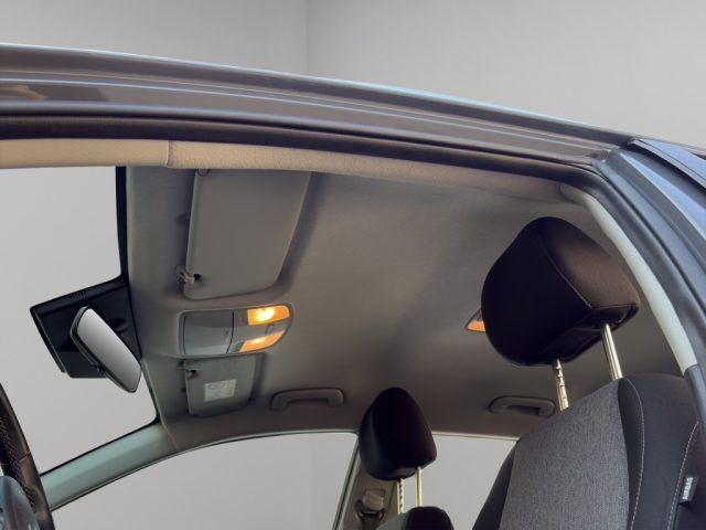 KIA Stonic usata, con Specchietti laterali elettrici