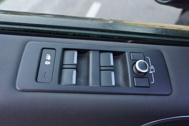 LAND ROVER Discovery usata 65