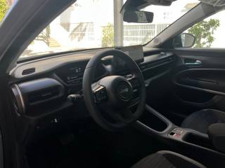 JEEP Avenger usata, con Autoradio digitale