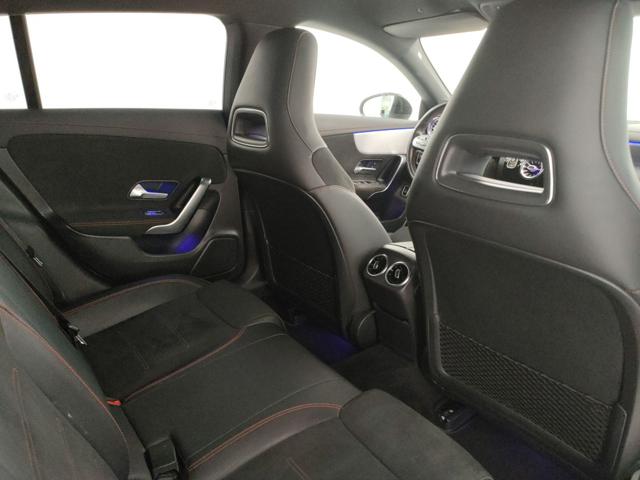 MERCEDES-BENZ CLA 180 usata, con Bluetooth