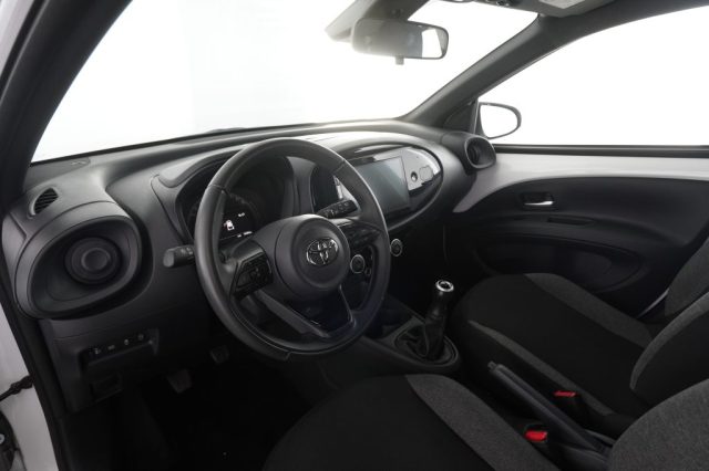 TOYOTA Aygo X usata 7