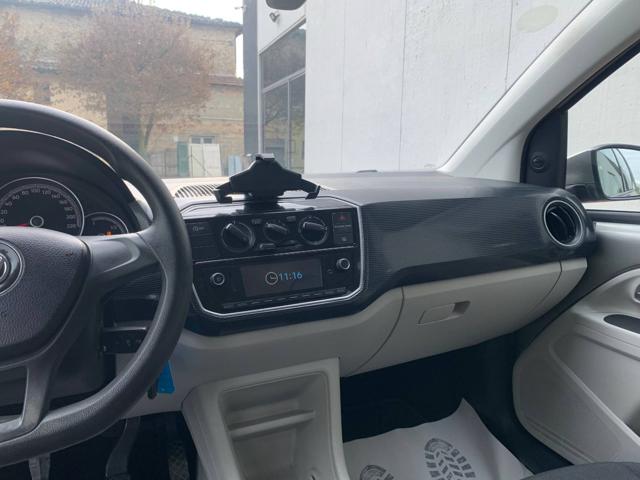 VOLKSWAGEN up! usata, con Park Distance Control