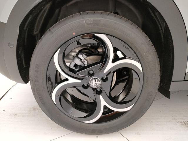 ALFA ROMEO Junior usata, con Leve al volante