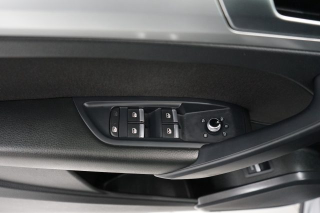 AUDI Q5 usata, con Controllo elettronico della corsia