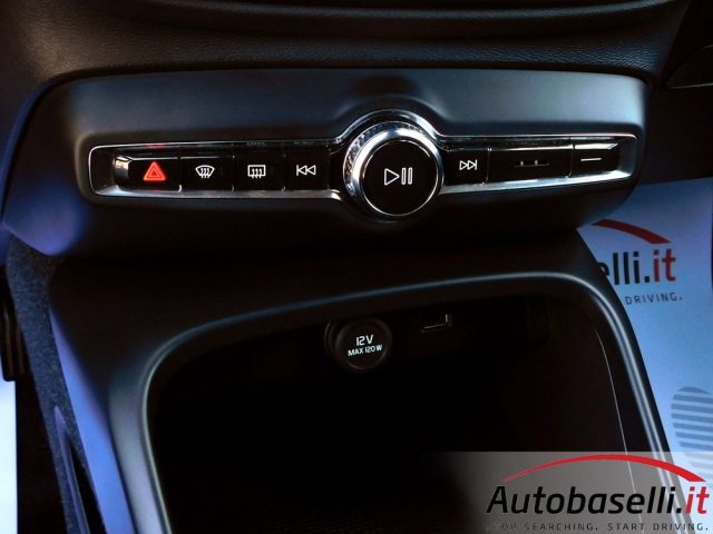 VOLVO XC40 usata, con Volante multifunzione