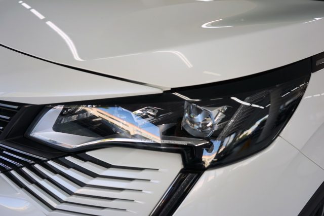 PEUGEOT 3008 usata, con Airbag testa