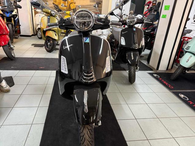 VESPA GTS 300 usata 1