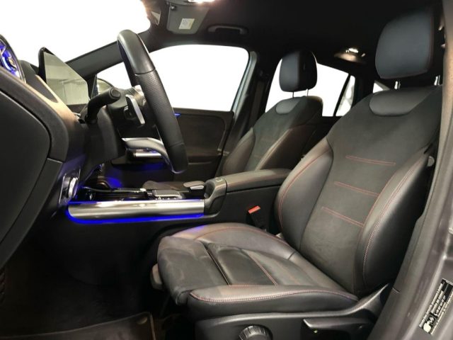 MERCEDES-BENZ GLA 200 usata, con Controllo automatico clima