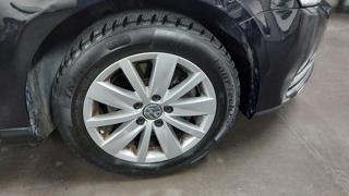 VOLKSWAGEN Passat usata, con Volante multifunzione