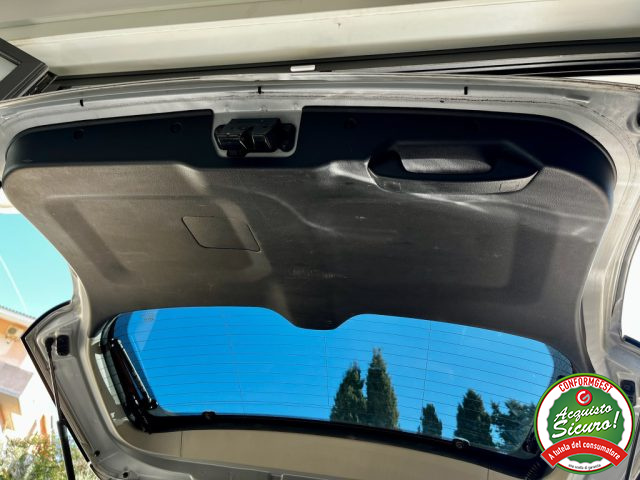 NISSAN Qashqai usata, con Luci diurne LED