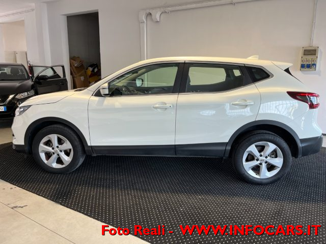 NISSAN Qashqai usata, con Controllo automatico clima