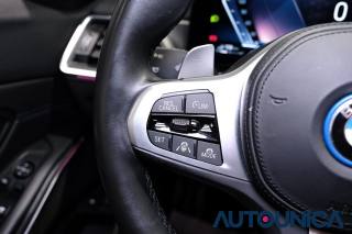 BMW 320 usata, con USB