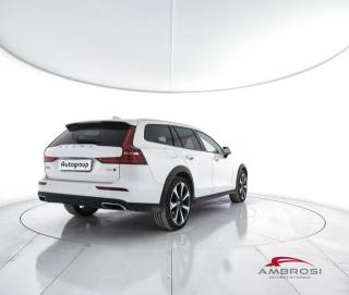 VOLVO V60 Cross Country usata 2